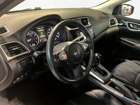 Used 2016 Nissan Sentra SV image 14