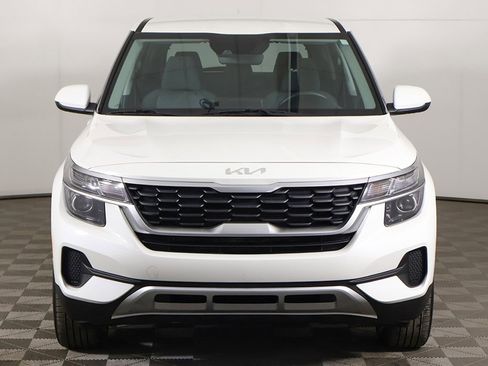 Used 2023 Kia Seltos LX image 9