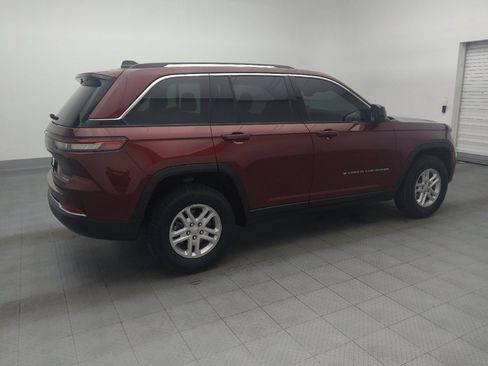 Used 2023 Jeep Grand Cherokee Laredo RWD image 10