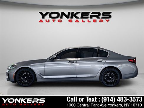 Used 2023 BMW 540i xDrive w/ Convenience Package AWD/4WD image 3