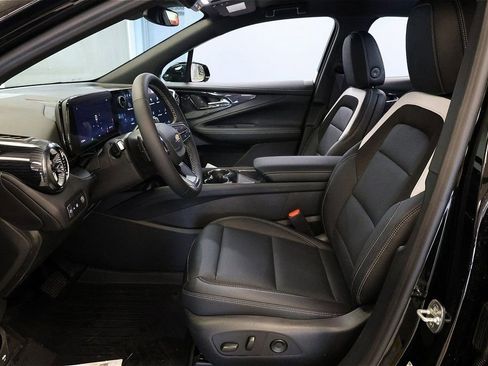 New 2026 Chevrolet Blazer EV LT image 18