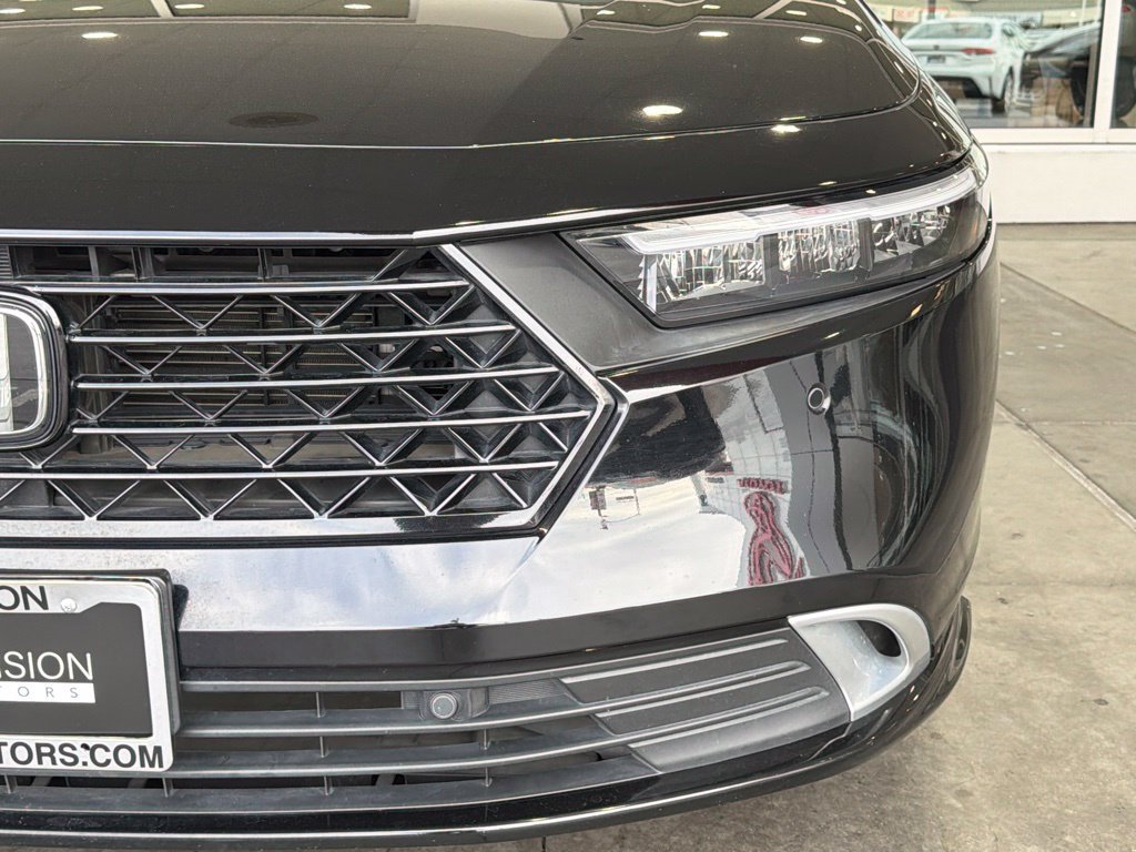 Used 2024 Honda Accord Touring image 5