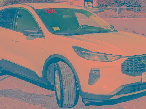 Certified 2024 Ford Escape Active FWD image 1