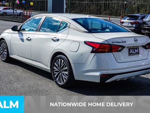 Used 2025 Nissan Altima 2.5 SV image 5