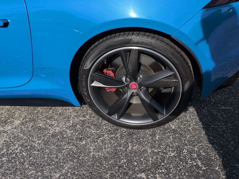 Used 2020 Jaguar F-TYPE R image 11