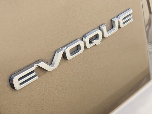 Used 2016 Land Rover Range Rover Evoque SE AWD/4WD image 12