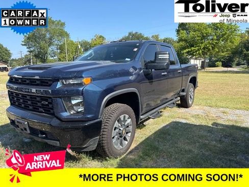 Used 2022 Chevrolet Silverado 2500 Custom w/ Custom Convenience Package AWD/4WD image 1