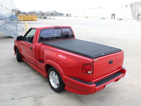 Used 2001 Chevrolet S10 Pickup Xtreme w/ Preferred Equipment Group image 5