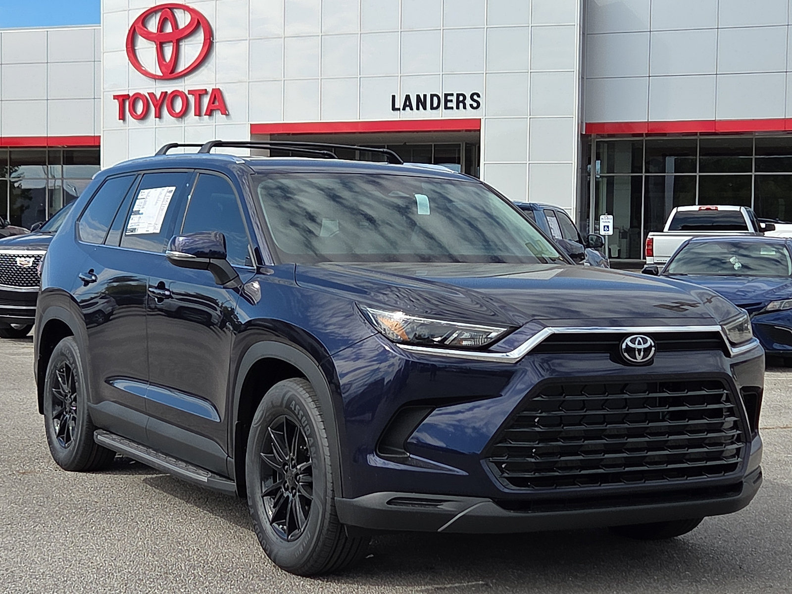 New 2026 Toyota Grand Highlander XLE FWD image 1