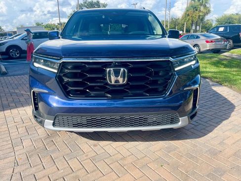 Used 2024 Honda Pilot Elite image 9