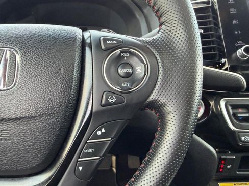 Certified 2023 Honda Ridgeline Black Edition image 13