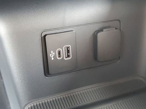 New 2026 Ford Explorer Active image 19