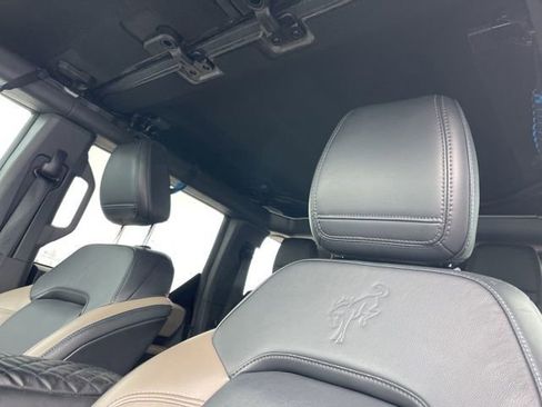 Used 2023 Ford Bronco Wildtrak image 12