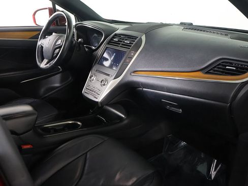 Used 2017 Lincoln MKC Reserve image 28