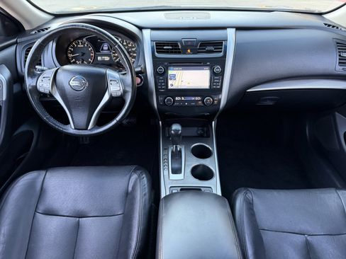 Used 2015 Nissan Altima 2.5 SL w/ Technology Package image 22