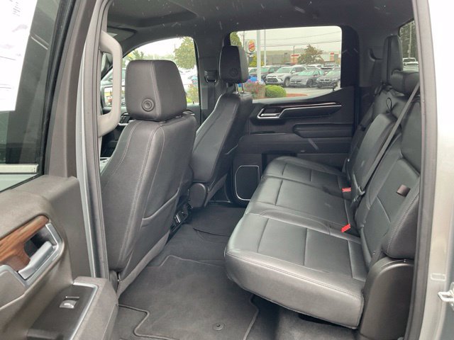 Used 2026 GMC Sierra 1500 SLT AWD/4WD image 12