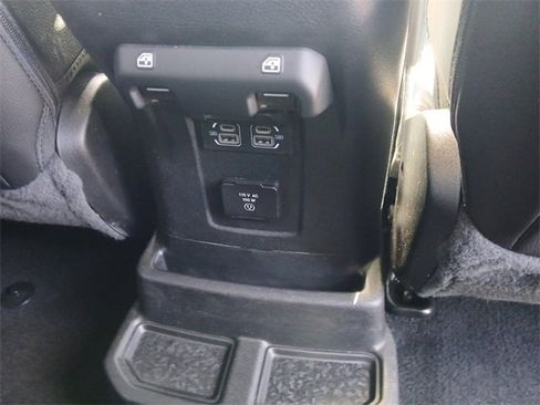 Used 2021 Jeep Wrangler Unlimited Sahara image 17