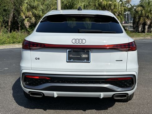 Certified 2025 Audi Q5 Premium Plus w/ Premium Plus AWD/4WD image 5