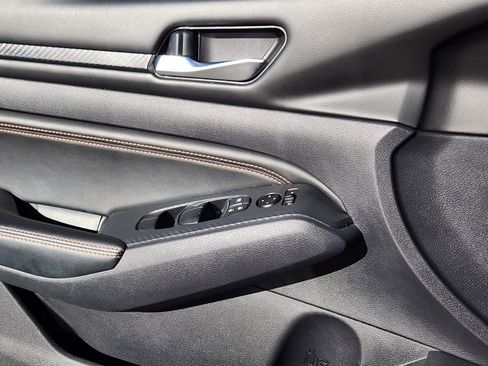 Used 2020 Nissan Altima 2.5 SR image 22