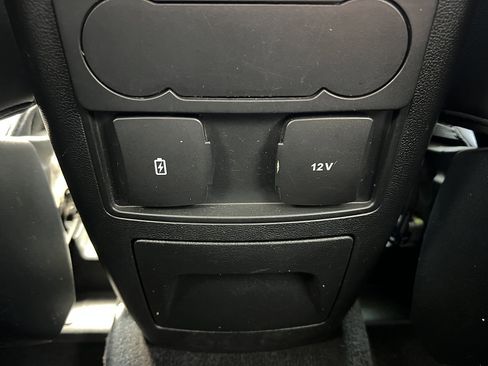 Certified 2023 Ford Explorer XLT w/ Equipment Group 202A AWD/4WD image 38