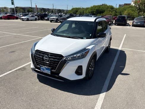 Used 2024 Nissan Kicks SR FWD image 1