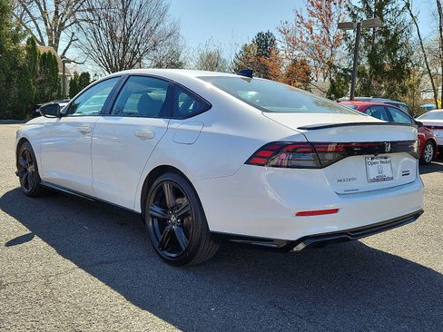 Used 2025 Honda Accord Sport image 4