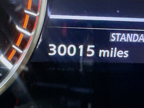 Used 2025 Nissan Pathfinder SL image 19