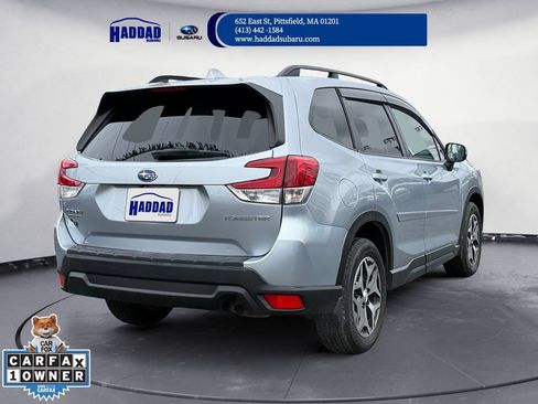 Used 2020 Subaru Forester Premium AWD/4WD image 6