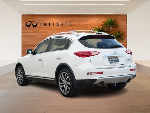 Used 2017 INFINITI QX50 2WD w/ Deluxe Touring Package image 5
