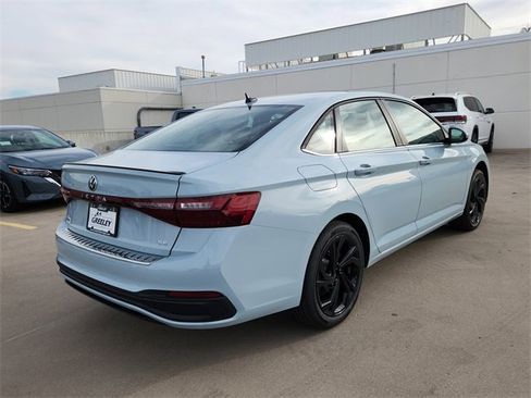 New 2026 Volkswagen Jetta SE image 3