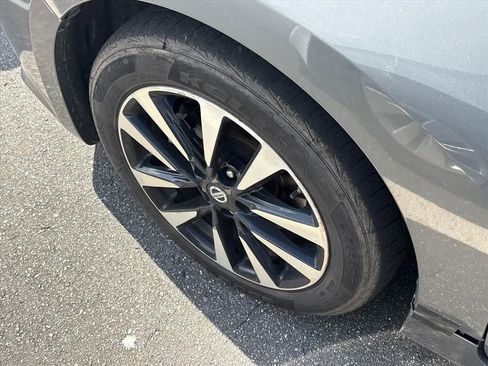 Used 2018 Nissan Altima 2.5 SV image 16