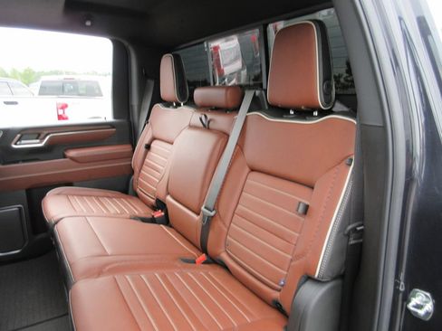 Certified 2026 GMC Sierra 2500 Denali Ultimate w/ Max Trailering Package AWD/4WD image 26
