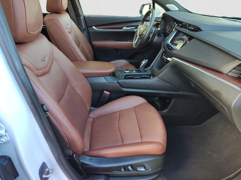 Used 2024 Cadillac XT5 Sportv image 21