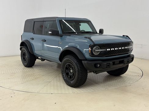 Certified 2023 Ford Bronco Wildtrak AWD/4WD image 7