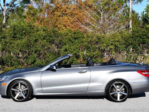 Used 2011 Mercedes-Benz E 350 Cabriolet image 3