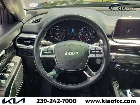 Used 2022 Kia Telluride S FWD image 16