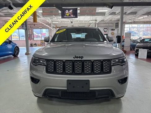 Used 2020 Jeep Grand Cherokee Altitude AWD/4WD image 8
