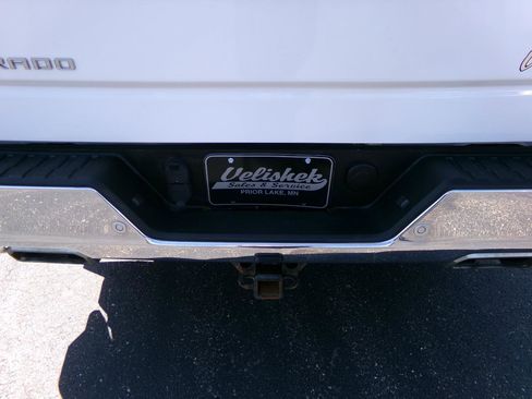 Used 2021 Chevrolet Silverado 1500 LTZ w/ Z71 Off-Road Package AWD/4WD image 14