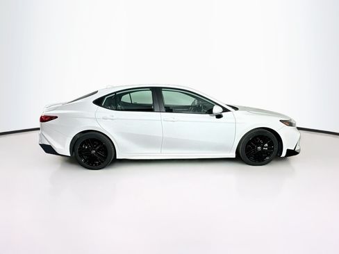 Used 2025 Toyota Camry SE FWD image 10