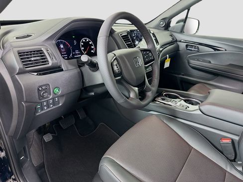 New 2026 Honda Ridgeline Black Edition image 9