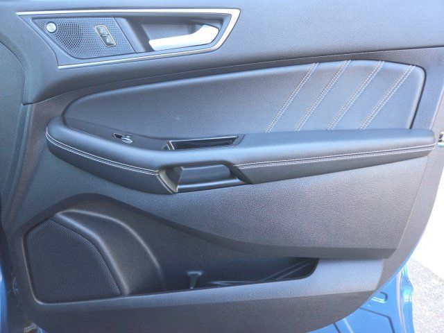 Used 2019 Ford Edge ST w/ Equipment Group 401A AWD/4WD image 19