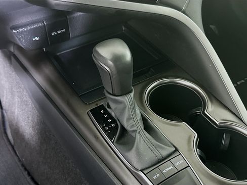 Used 2023 Toyota Camry SE w/ Convenience Package FWD image 21