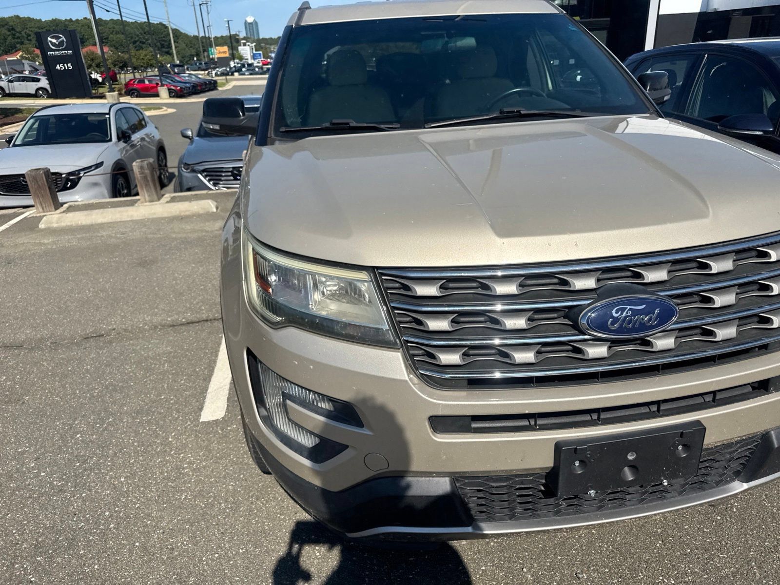 Used 2017 Ford Explorer XLT AWD/4WD image 19