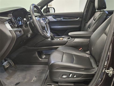 Certified 2021 Cadillac XT6 Premium Luxury image 14