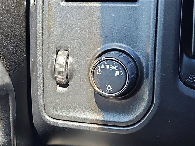Certified 2018 Chevrolet Silverado 1500 Custom w/ Custom Value Package RWD image 17