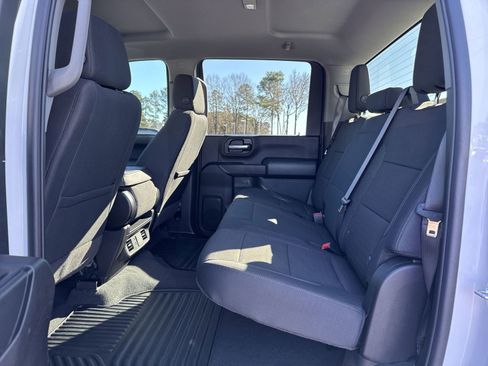 Used 2026 Chevrolet Silverado 2500 Custom w/ Custom Value Package image 30