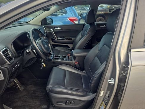 Used 2019 Kia Sportage SX FWD image 3