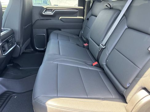 New 2026 GMC Sierra 2500 SLT w/ Max Trailering Package AWD/4WD image 26
