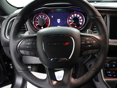 Used 2016 Dodge Challenger R/T image 15