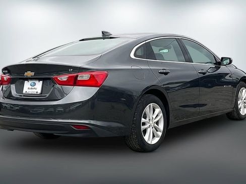 Used 2017 Chevrolet Malibu LT FWD image 13